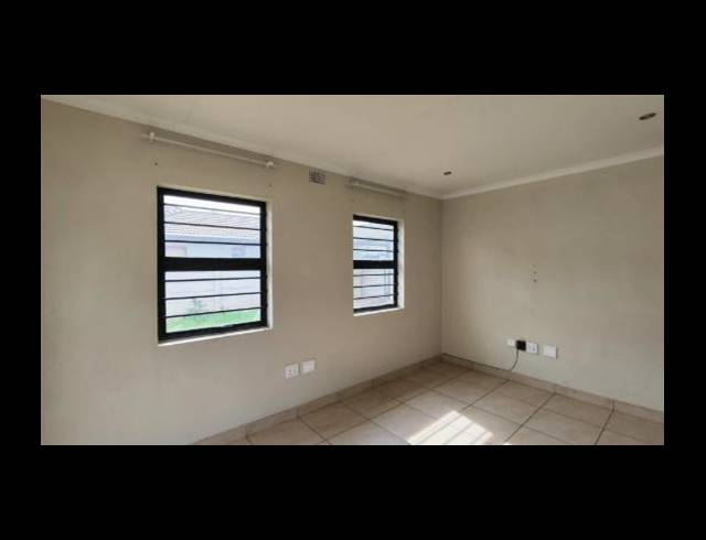 3 BEDROOM HOUSE FOR SALE IN ALBERTSDAL